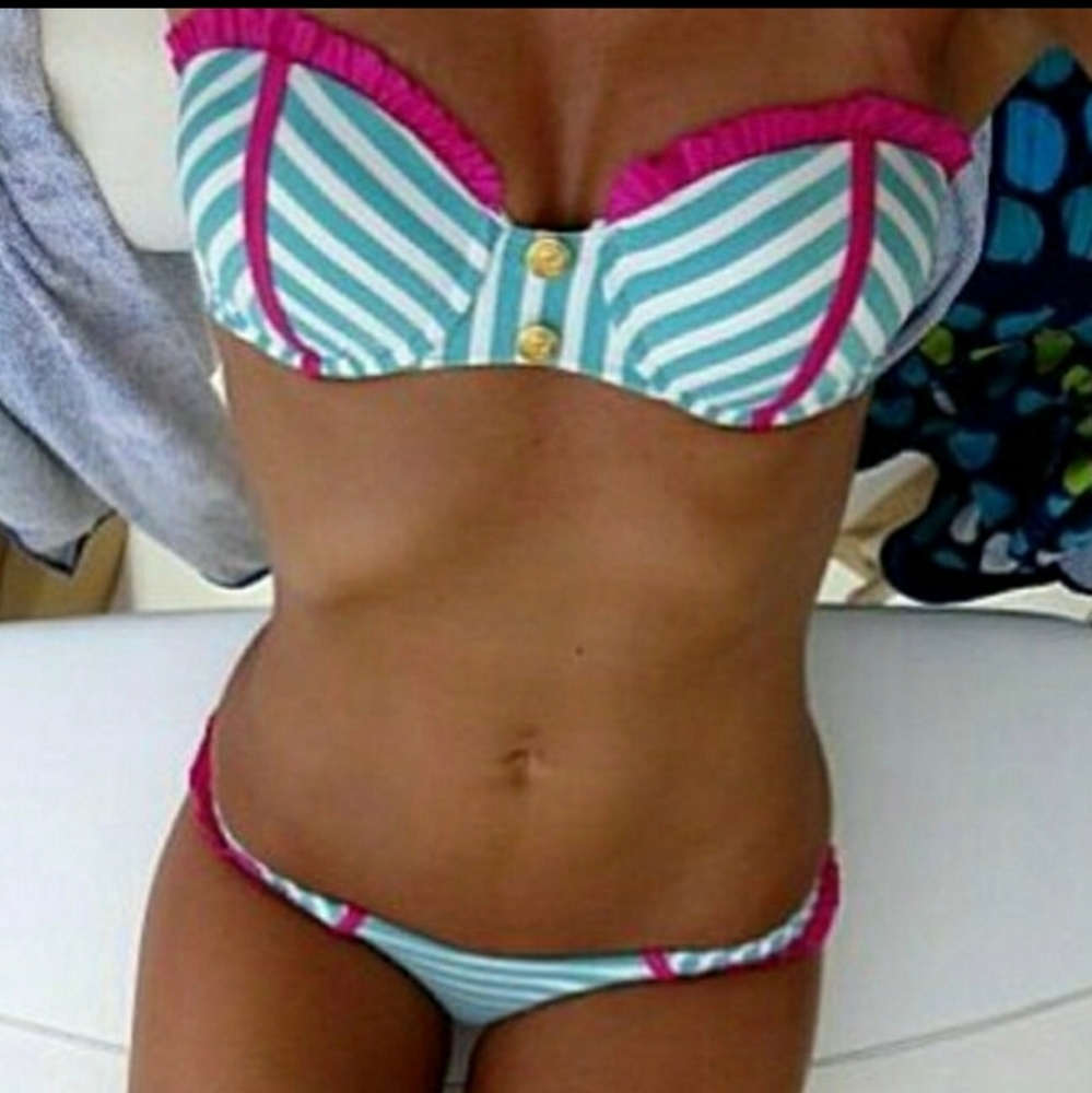 Rare! Beach Bunny We Found Love bikini